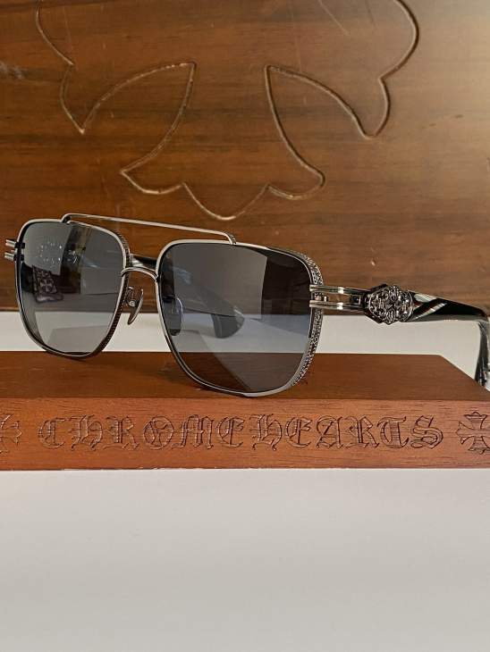 Picture of Chrome Hearts Sunglasses _SKUfw73376679fw